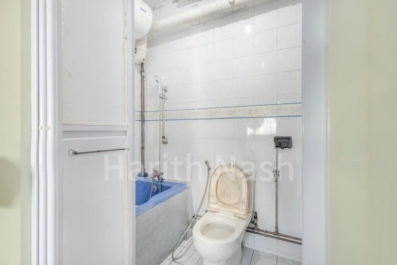 5 Room (5I) HDB for Sale in  747 Woodlands Circle - Image 2