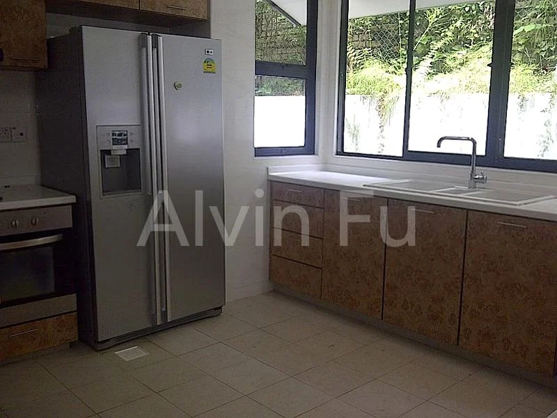 5 Bed Bungalow (Landed) for Rent in  Mount Rosie Villas - Image 8