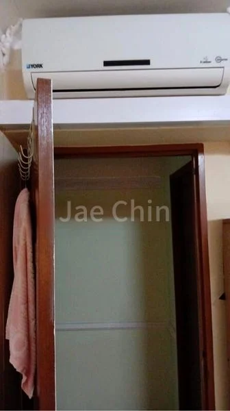 Room (HDB) for Rent in  547 Woodlands Drive 16 - Image 3