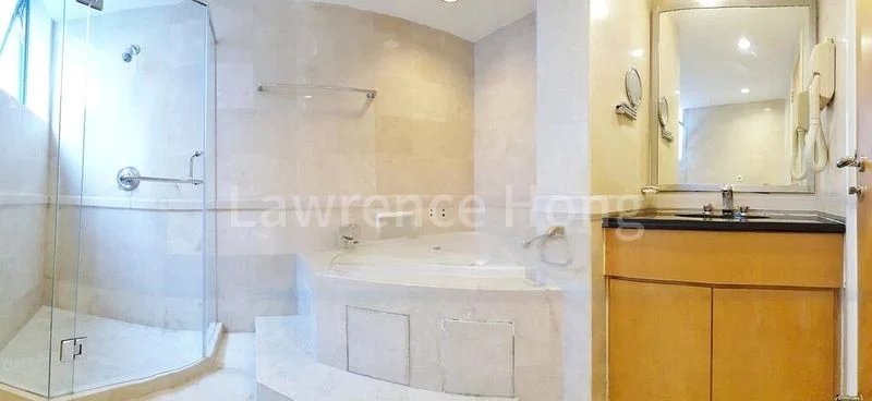 4 Bed Condo for Rent in  Grange 70 - Image 7