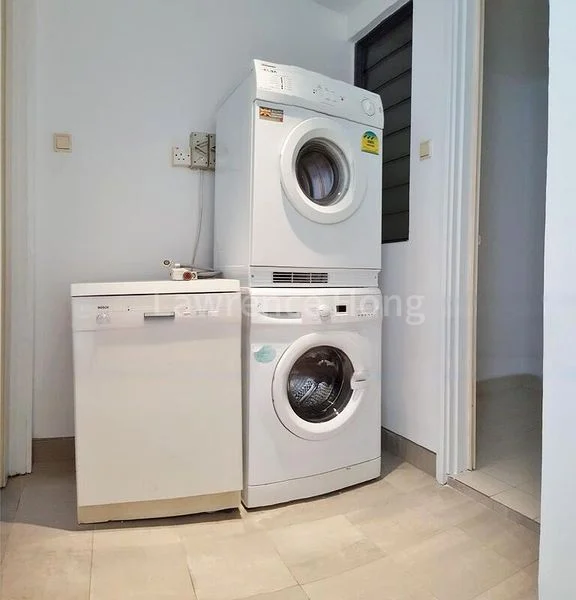 4 Bed Condo for Rent in  Grange 70 - Image 3