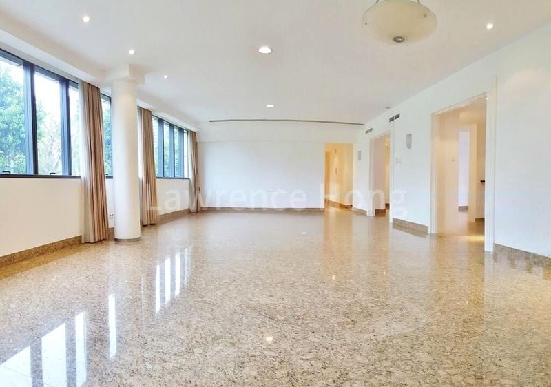 4 Bed Condo for Rent in  Grange 70 - Image 17