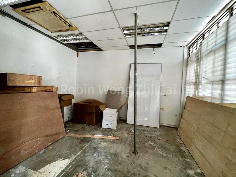 Light Industrial (B1) for Rent: Pemimpin Industrial Building - Image 3