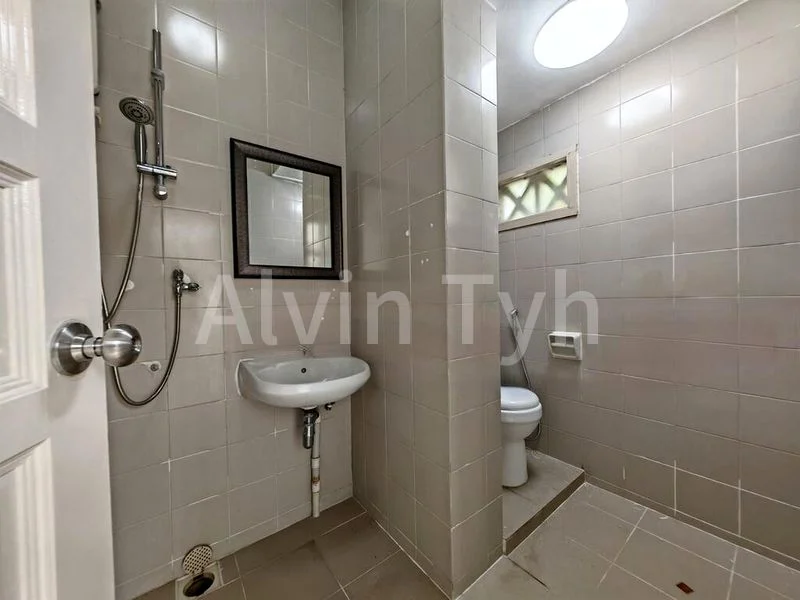 4 Bed Conservation House (Landed) for Rent in  Townerville - Image 11