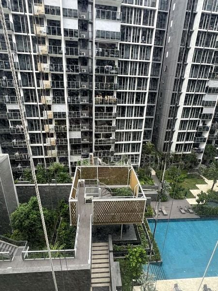 3 Bed Condo for Sale in Penrose - Image 5