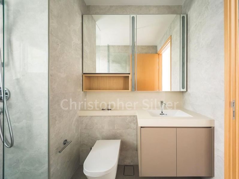 4 Bed Condo for Rent in  The Arden - Image 3