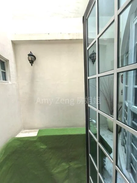 4 Bed Terraced House (Landed) for Sale in  Bedok South Road - Image 1