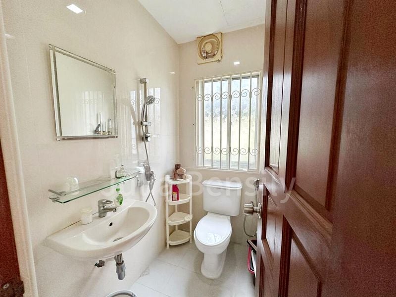 4 Bed Semi-Detached House (Landed) for Rent in  Toh Yi Road - Image 10