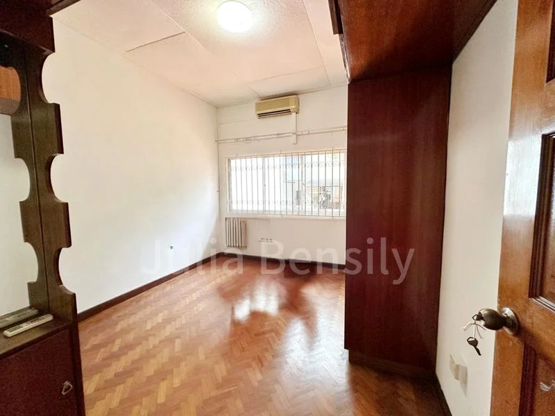 4 Bed Semi-Detached House (Landed) for Rent in  Toh Yi Road - Image 8