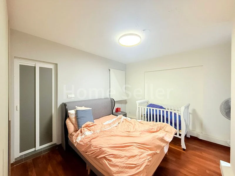 4 Room (4A) HDB for Sale in 393 Bukit Batok West Avenue 5 - Image 2