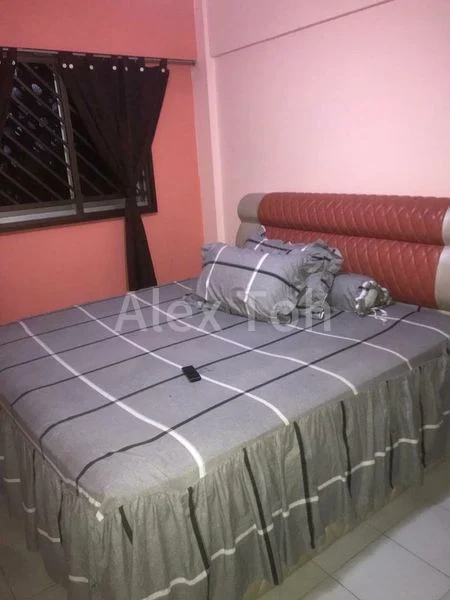 Room (HDB) for Rent in  433 Yishun Avenue 6 - Image 1