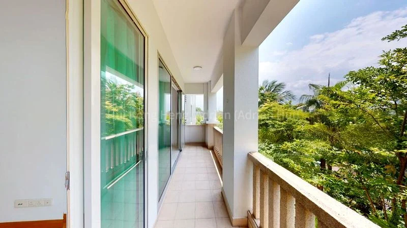 2 Bed Condo for Rent in  The Berth By The Cove - Image 3