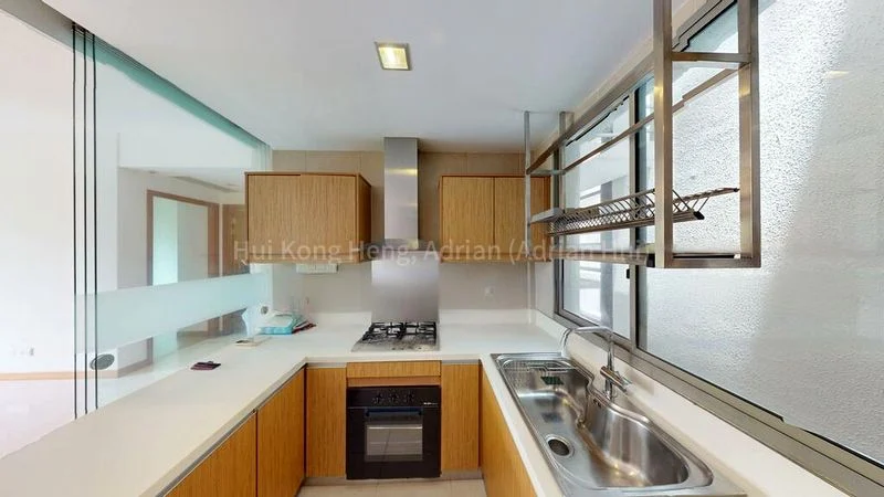 2 Bed Condo for Rent in  The Berth By The Cove - Image 9