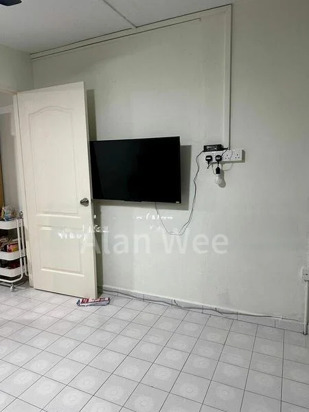 Room (HDB) for Rent in 604 Clementi West Street 1 - Image 6