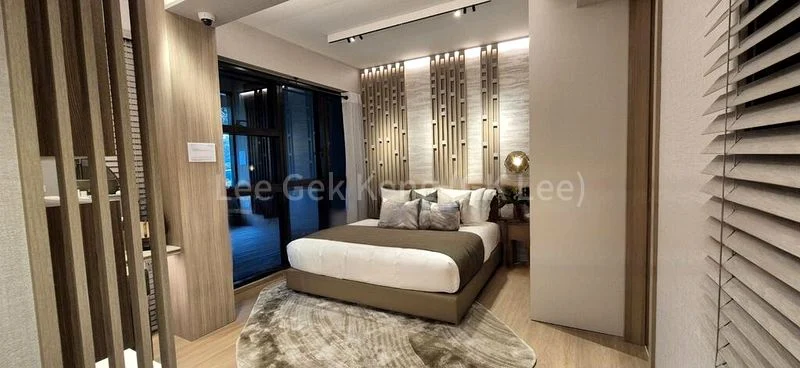 3 Bed Executive Condo for Sale in Otto Place - Image 2