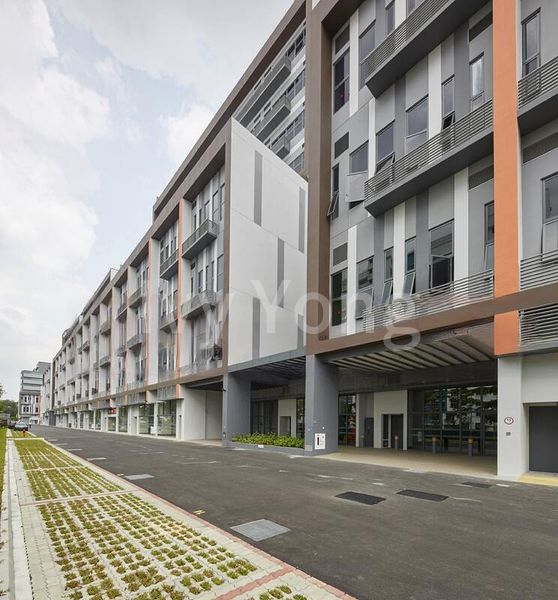 Light Industrial (B1) for Rent: Nordcom II - Image 3