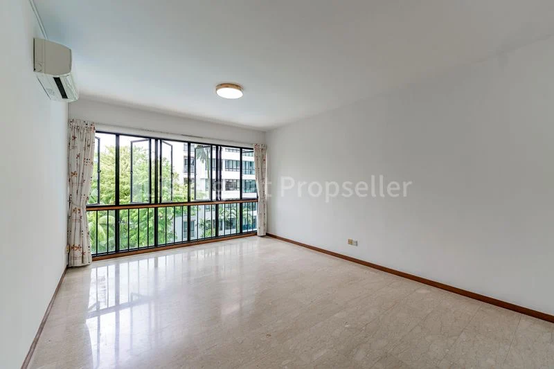 3 Bed Condo for Sale in Central Grove - Image 2