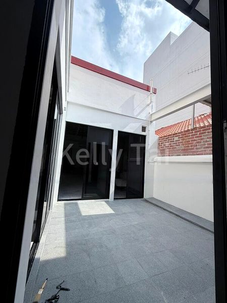 Shop / Shophouse for Rent: 12 Hamilton Road - Image 4
