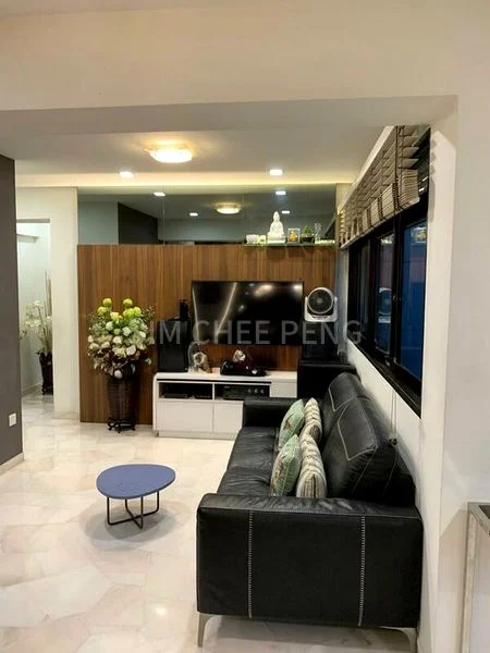 4 Room (4A) HDB for Rent in  700B Ang Mo Kio Avenue 6 - Image 2