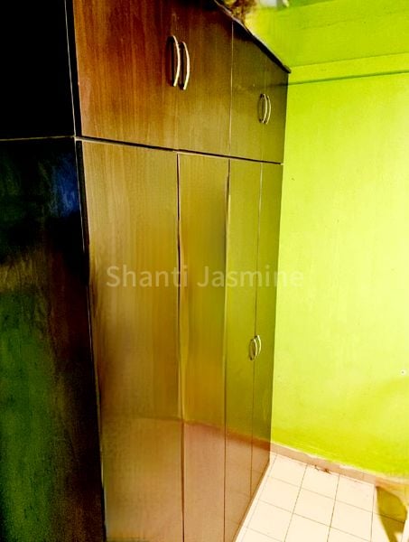 Common Room (HDB) for Rent in 410 Bukit Batok West Avenue 4 - Image 2