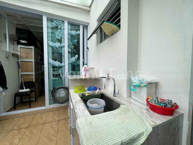 Room (Condo) for Rent in  Clover By The Park - Image 4