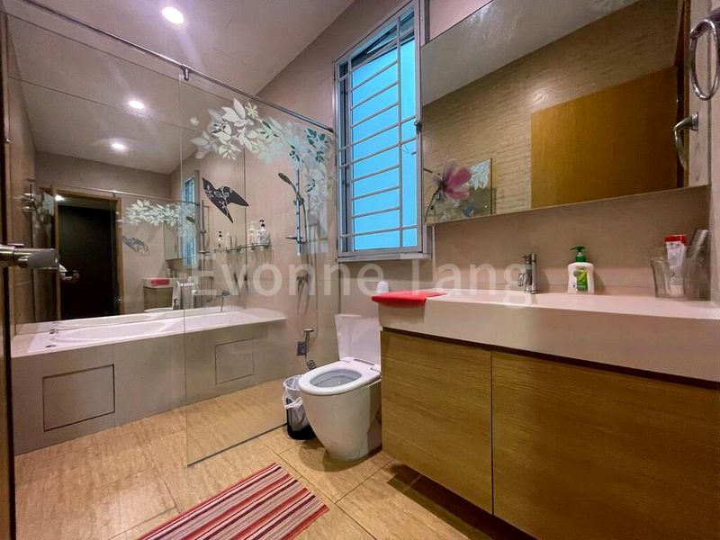 Room (Condo) for Rent in  Clover By The Park - Image 2