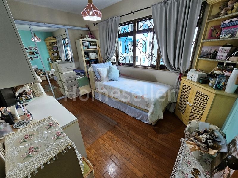 5 Room (5I) HDB for Sale in 687B Choa Chu Kang Drive - Image 5