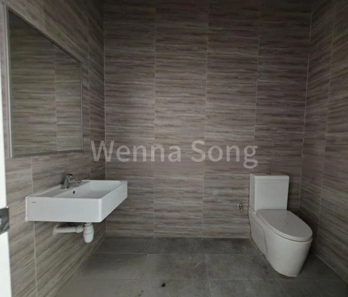 Light Industrial (B1) for Rent: Interlocal Centre, Pasir Panjang - Image 2