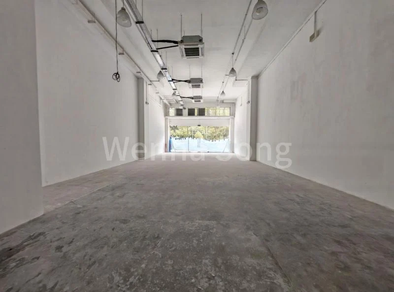 Light Industrial (B1) for Rent: Interlocal Centre, Pasir Panjang - Image 1