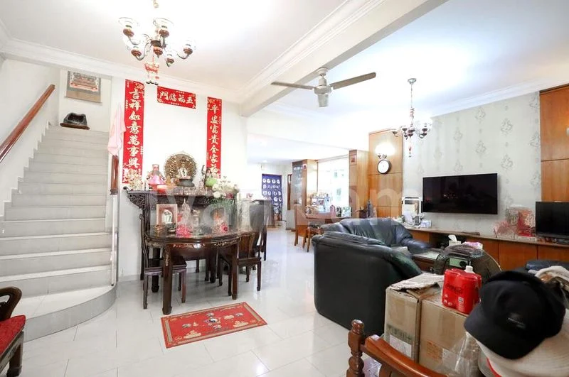 5 Bed Corner Terrace (Landed) for Sale in  Thrift Drive - Image 13