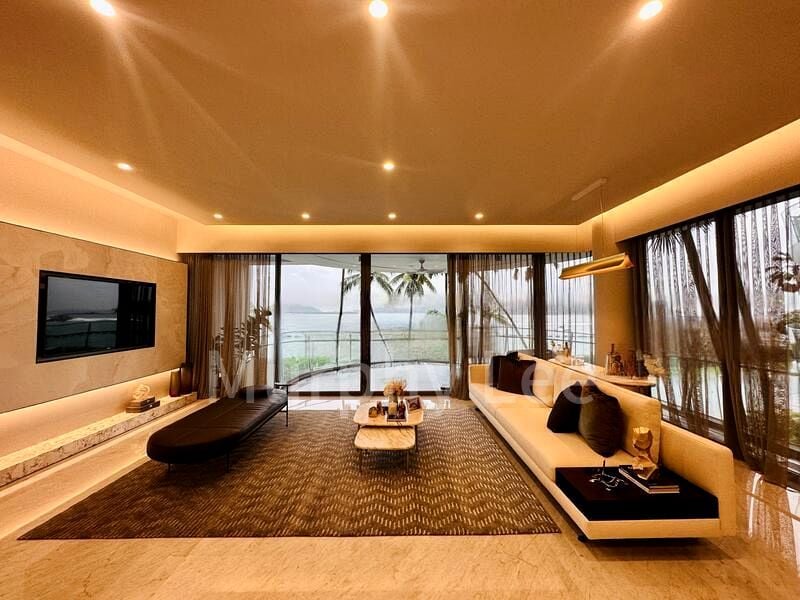 4 Bed Apartment (Condo) for Sale in Seascape - Image 1