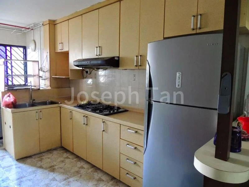 3 Room (3A) HDB for Rent in 240 Bukit Batok East Avenue 5 - Image 4