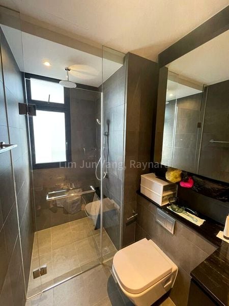 3 Bed Condo for Rent in  Park Colonial - Image 3