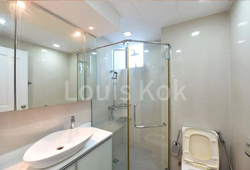 5 Bed Condo for Rent in  Spring Grove - Image 2