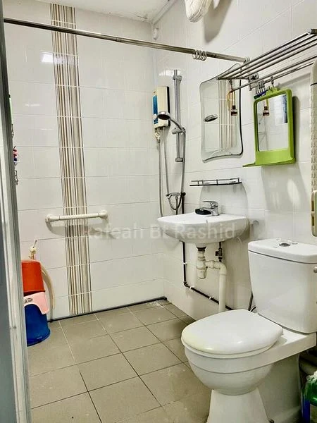 Room (HDB) for Rent in  539 Bukit Batok Street 52 - Image 3