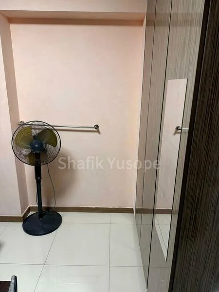 Common Room (HDB) for Rent in  Bukit Batok West Avenue 8 - Image 3