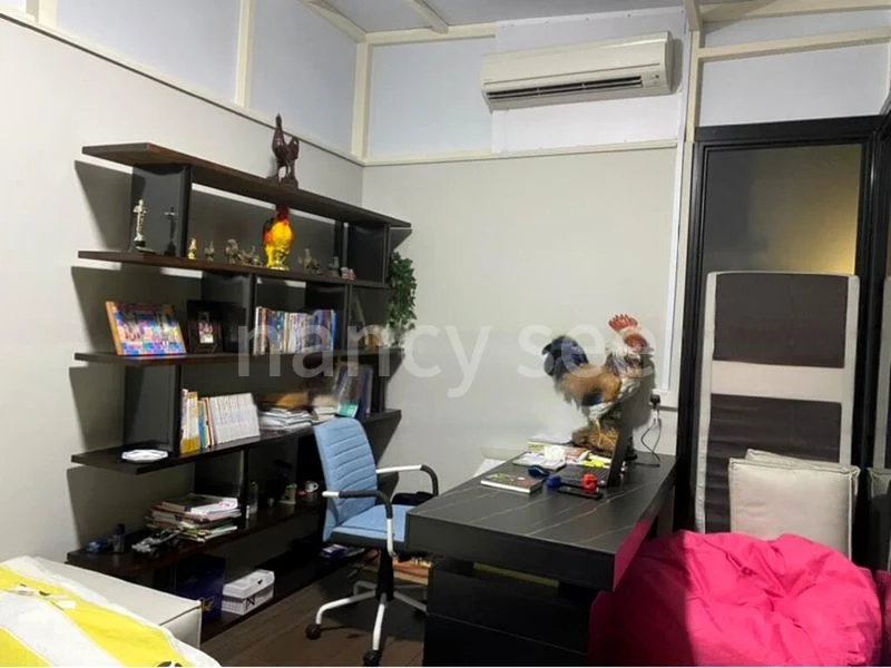 4 Bed Apartment (Condo) for Sale in  Whitehaven - Image 3