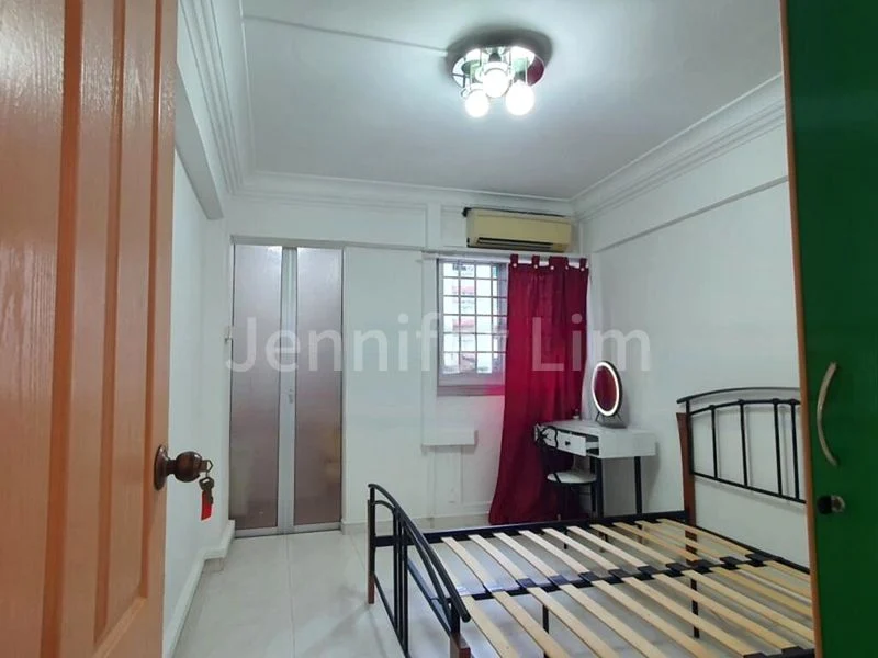 3 Room (3S) HDB for Rent in 419 Tampines Street 41 - Image 3