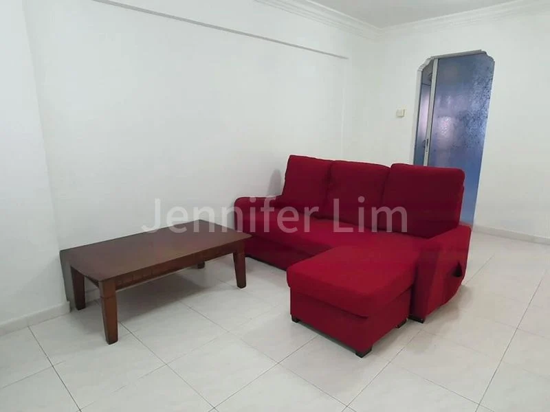 3 Room (3S) HDB for Rent in 419 Tampines Street 41 - Image 2