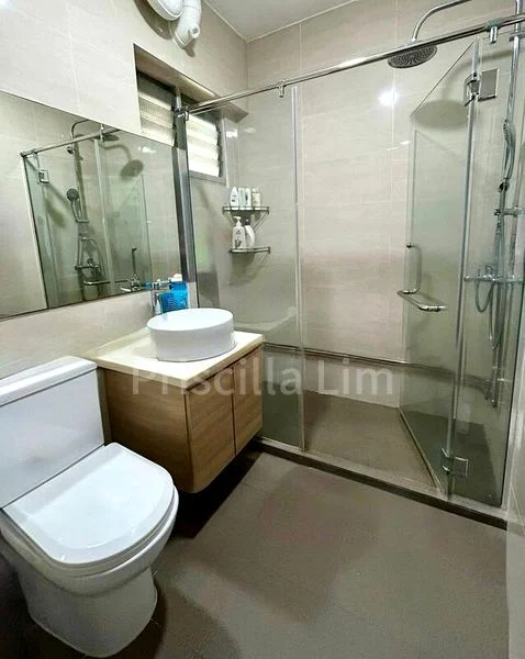 Maisonette HDB for Sale in  151 Yung Ho Road - Image 4