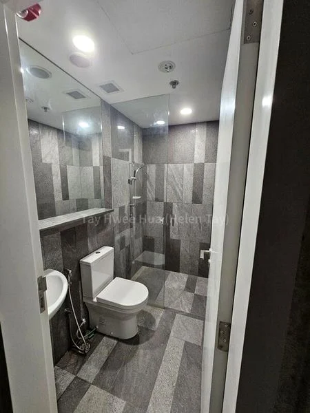 Medical Suite for Rent: River Valley Road, Level 1 Shop - Image 1