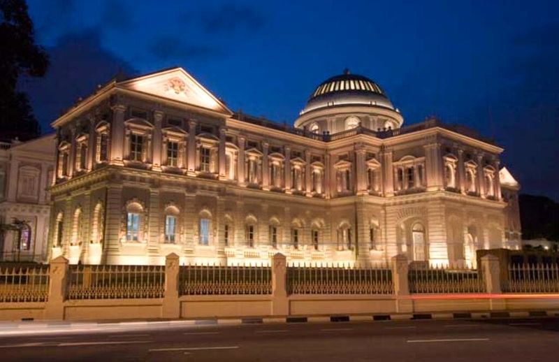 Food & Beverage for Rent: Bras Basah, Bencoolen, Waterloo - Image 2