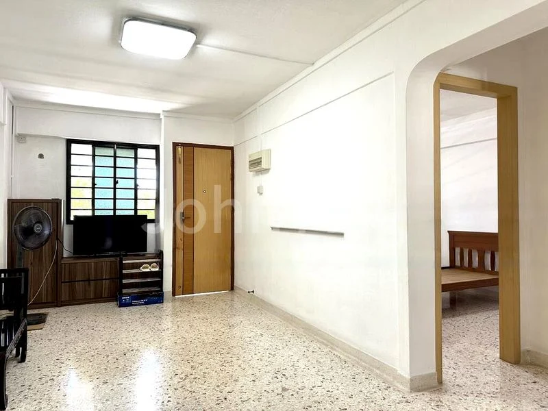 3 Room (3NG) HDB for Rent in  706 Clementi West Street 2 - Image 2