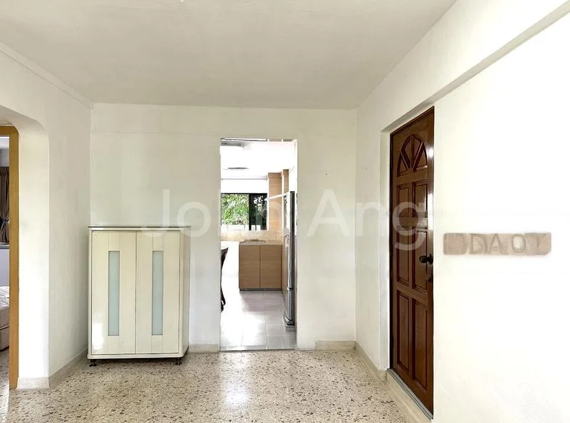3 Room (3NG) HDB for Rent in  706 Clementi West Street 2 - Image 3