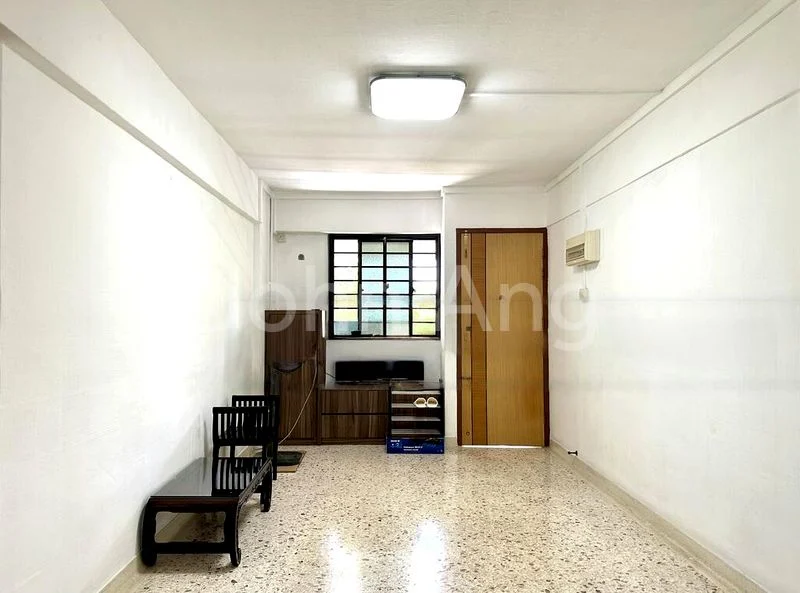 3 Room (3NG) HDB for Rent in  706 Clementi West Street 2 - Image 1