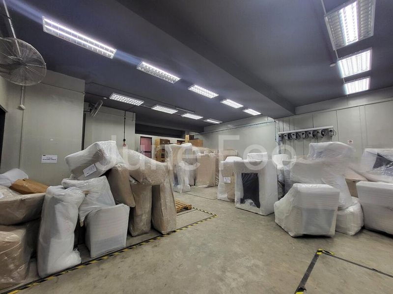 Light Industrial (B1) for Sale: Kaki Bukit Place - Image 4