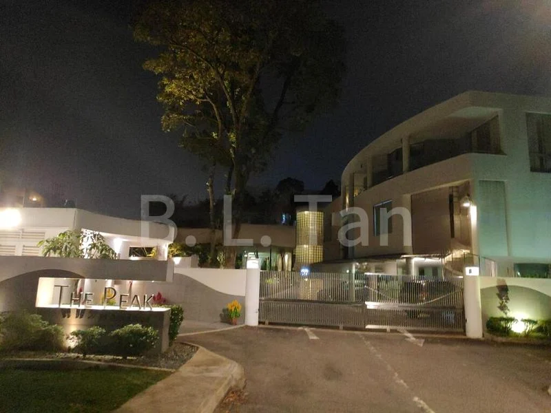 4 Bed Condo for Rent in  The Peak - Image 9