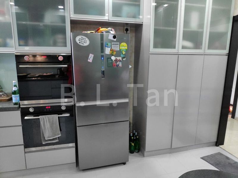 4 Bed Condo for Rent in  The Peak - Image 7