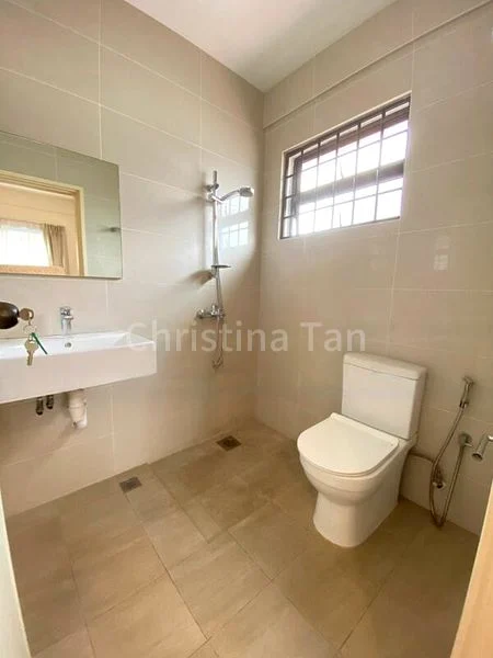 4 Bed Semi-Detached House (Landed) for Rent in Capitol Park - Image 13