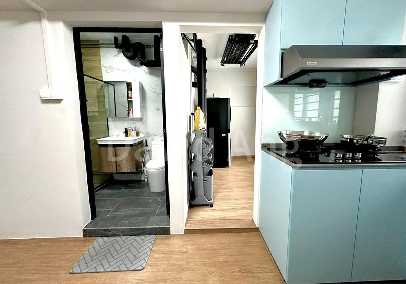 Executive HDB for Sale in  892A Tampines Avenue 8 - Image 3